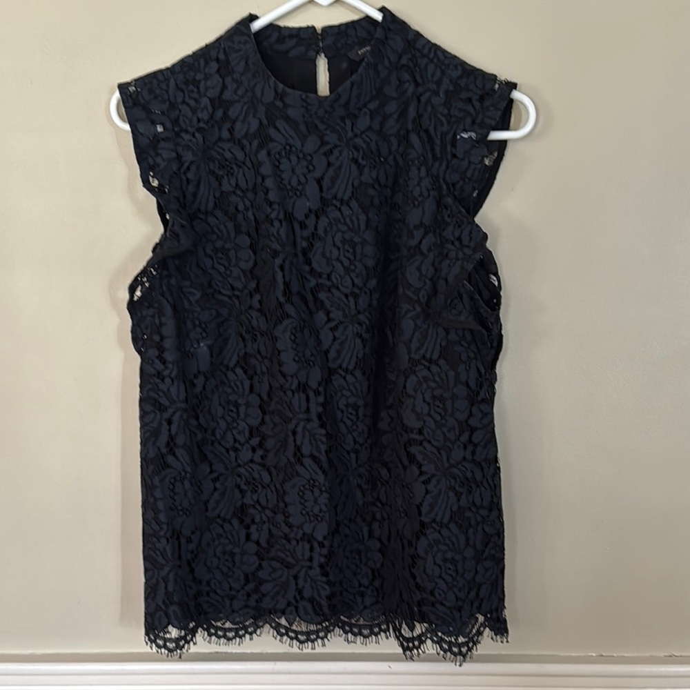 Banana Republic navy lace top with ruffled sleeve